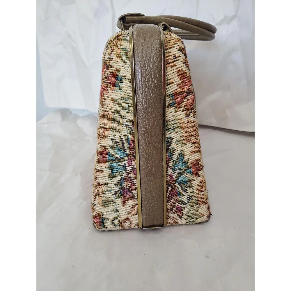 Vintage (1950's/1960's) Tapestry Handbag‎